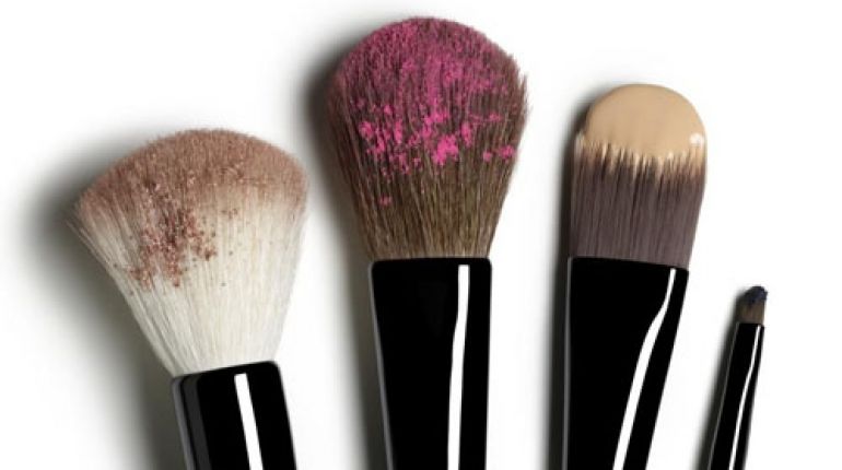 Pennelli trucco economici : qualità o risparmio?